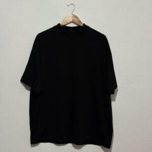 Remera Essential Negra